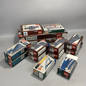 LEGO XXL Konvolut Eisenbahn Schienen Zubehör Diverse Sets OVP Dachbodenfund  #1 - Bild 1 von 13