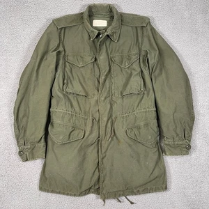 Abrigo de campo militar vintage M-1951 chaqueta para hombre pequeño largo 1964 era Vietnam años 60 - Imagen 1 de 14