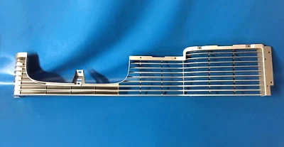 Mint NOS GM 1973 Pontiac Catalina Coupe & Safari RH Upper Front Grille 488830 - Image 1 of 4