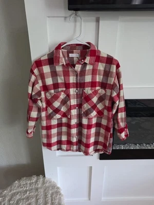 Camisa de franela roja y blanca a cuadros abotonada talla 10 botones metálicos Zara para niñas  Foto 1 de 4