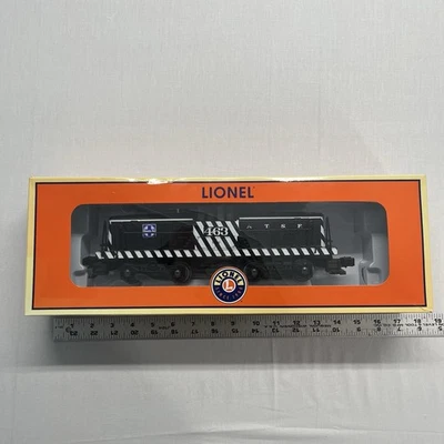 Lionel O Scale Santa Fe LionChief 44 Tonner Diesel Switcher - Image 1 of 4