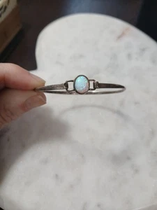 Vintage 925 Sterling Silver OPAL Bangle Hinged Bracelet - Picture 1 of 4