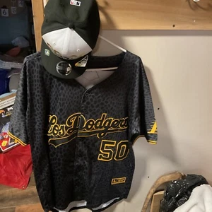 Mookie Betts #50 LA Lakers Night Dodgers Jersey Sewn M With Hat - Picture 1 of 9