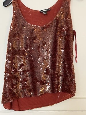 Camiseta sin mangas DKNY Designer multicolor roja, negra, marrón lentejuelas, talla 10. Foto 1 de 4