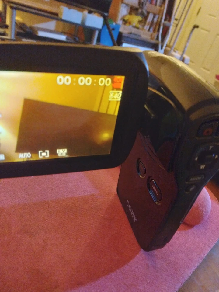 Coby CAM4002 SNAPP Camcorder Black 2.4" LCD - Works But Has Problems - Image 1 of 2
