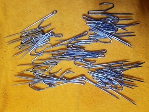 50 LONG GRABER NON-SEW ON No.997 DRAPERY CURTAIN HOOKS - Picture 1 of 2