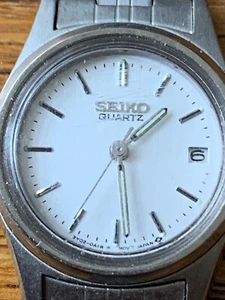 Vintage Seiko 3Y02-0A10 Date Dial Quartz Ladies Bracelet Watch-23mm-Works - Picture 1 of 4