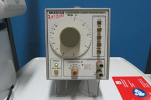 Generador de audio Leader LAG-120B, 10HZ-1 MHz, 0,05% baja distorsión - Imagen 1 de 5