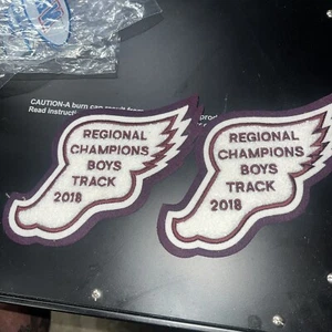 GIACCA VARSITY PATCH LETTERMAN 2018 pista e campo campioni Michigan Regionale - Foto 1 di 4