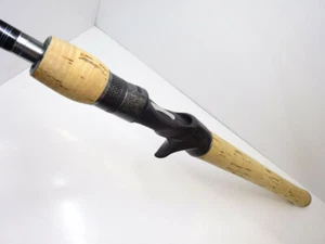 Megabass Destroyer Thysalis F4-69XPH bass bait casting rod Stylish anglers - Picture 1 of 12