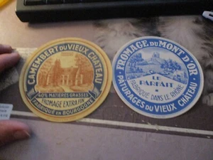 2 Anciennes Etiquettes Camembert Vieux Chateau de Bourgogne Mont d'Or Rhône - Imagen 1 de 2
