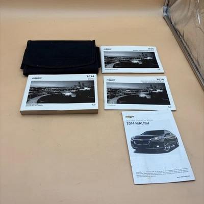 Chevrolet Malibu 2014 manual del dueño infoentretenimiento con estuche incluido Foto 1 de 4