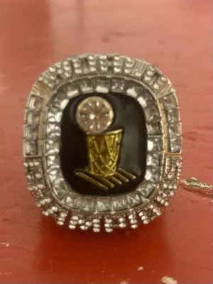 Anillo de campeonato Miami Heat 2006, se envía desde Estados Unidos Foto 1 de 4