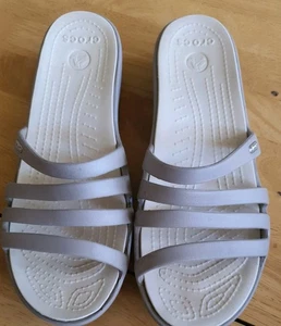 CROCS Women's Strappy Slip on Sandals Size 6 - 6.5 Very comfortable - Imagen 1 de 4