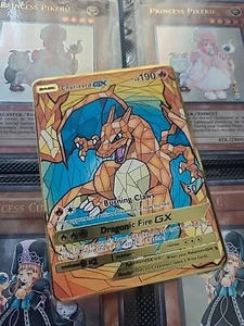 Charizard GX Dragonic Fire Gold Metal Fan Art HP190 - Imagen 1 de 2