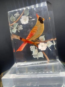 Vintage, Acrylic, WALD signed, Reverse Painted Bird, Paperweight - Picture 1 of 8