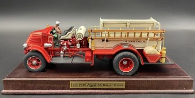 VINTAGE 1926 RED MACK DANBURY MINT AC ROTARY PUMPER FIRE ENGINE TRUCK 1:32 - Image 1 of 4