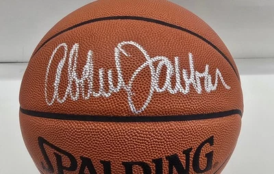 Kareem Abdul Jabbar Autograph Spalding NBA Basketball Auto PSA DNA (Clean) - Image 1 of 3