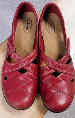Mocasines sin cordones Clarks BENDABLES de cuero rojo COMFORT Mary Janes 11 M Foto 1 de 4