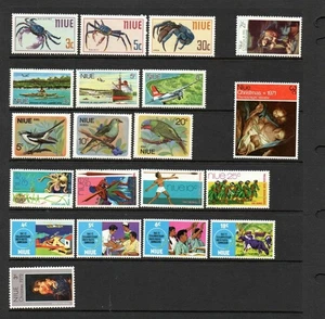 NIUE MNH 1970-1972 SETS - Picture 1 of 1