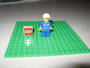 LEGO MINIFIGURE RETIRED OCTAN BLUE OIL FROM 1996 - Picture 1 of 6