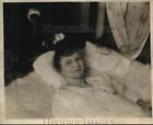 1922 Press Photo Mrs. Emma S. Bunnell, In Bed 29 Years, Runs $1,000,000 Business