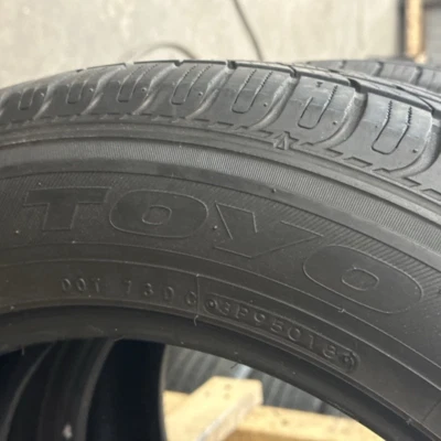 SET OF 2 TOYO CELSIUS CUV 235/60/18 TIRES 60d6190d Foto 1 de 4