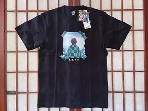 Uniqlo Anime Demon Slayer Kimetsu No Yaiba UT Black w/ Graphic T Shirt Size xxs - Picture 1 of 5