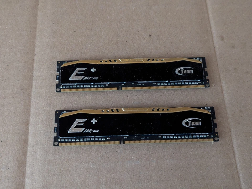 LOT OF 2 TEAM ELITE+ 8GB TPD38G1600HC11BK  DDR3 1600MHZ CL11 GAMING RAM B6-3(14) - Image 1 of 4