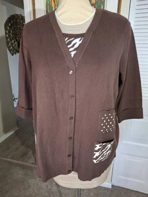 Nuevo con etiquetas Cárdigan Quacker Factory Talla 1X Marrón Lentejuelas Abotonadas LS Rayas Cebra  Foto 1 de 4