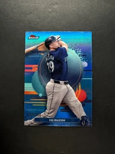Cal Raleigh 2025 Topps Finest Sky Blue Refractor/250 poco común #111 - Imagen 1 de 2