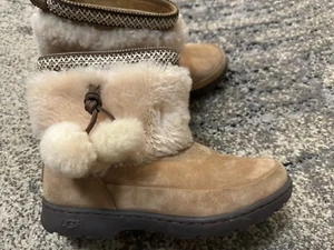 Neuwertige Originale wasserdichte Ugg Gr.38 Waterproof - Bild 1 von 6