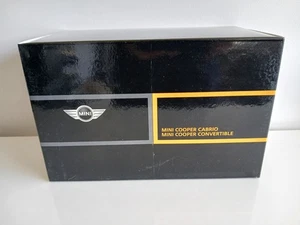 1:18 Kyosho R52 Mini Cooper White Stripes Astro Black Metallic Dealer Edition - Picture 1 of 16