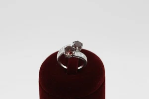 Damen Ring 18k Weißgold 2 Granate & 12 Diamant ca. 0,40ct. Gr. 55 ca. 7,6g - Picture 1 of 5