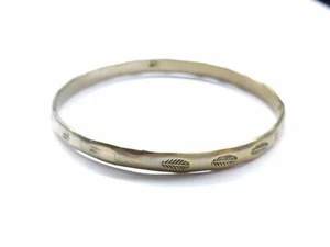 Vintage Toned Sterling Silver Taxco Leaf & Hand Bangle Bracelet 925 8.5” 15 Gram - Picture 1 of 5