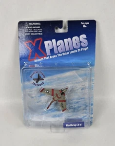 2001 X Planes Northrup X-4 1/144 - Picture 1 of 11