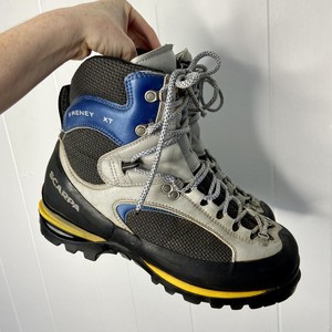 palladium boots with zipper