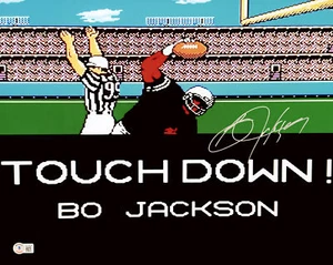 BO JACKSON AUTOGRAPHED 16X20 PHOTO RAIDERS NINTENDO TECMO BOWL BECKETT 212457 - Picture 1 of 4