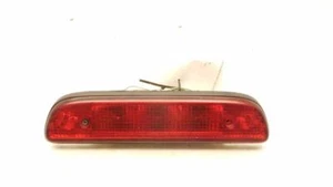 95 96 97 98 99 00 01 02 03 04 Toyota Tacoma Lámpara de parada de montaje alto - Imagen 1 de 11
