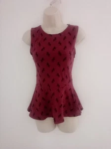 Ladies Top Size 8 Wine/ Mauve With Horse print By New Look - Picture 1 of 8