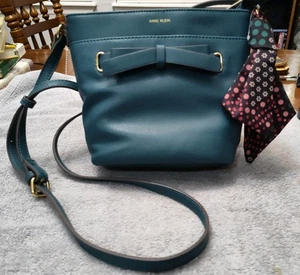 Anne Klein Bucket Bag Handtasche Schleife Crossbody Neu Mit Etikett Teal - Bild 1 von 9