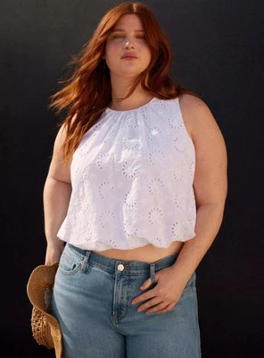 Tanque corto Torrid Festi bordado ojales dobladillo burbuja blanco más 2X nuevo con etiquetas* Foto 1 de 4