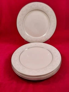 4 Noritake Ivory Trudy Dinner Plates 7087 Ivory Blue White Scroll Bands Japan - Picture 1 of 5