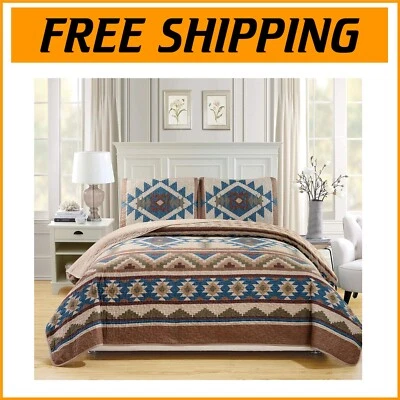 Luxurious King/California King Quilt Set - Southwestern Design in Beige & Green - Image 1 of 2