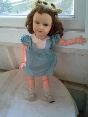 Poupée ancienne articulée – composition / celluloïd – yeux dormeurs – robe bleue - Photo 1/4