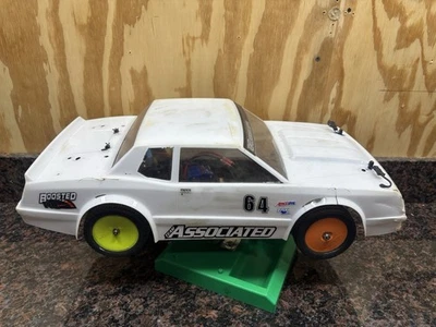 Team Associated SR10 - Image 1 of 2