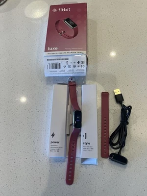 Rastreador de actividad Fitbit Luxe - Acero inoxidable para orquídeas - con banda extra - Probado Foto 1 de 4