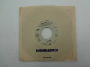 Conway Twitty - The Rose /It's Only Make Believe - 45 RPM - Picture 1 of 5