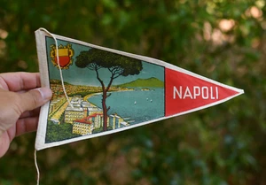 *vintage Napoli Italy Flag Travel Pennant Approximate Size: 10 in x 6 - Picture 1 of 3
