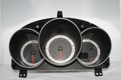 Cuadro de instrumentos velocímetro indicadores del panel de instrumentos 2007 2008 Mazda 3 15.092 millas Foto 1 de 4